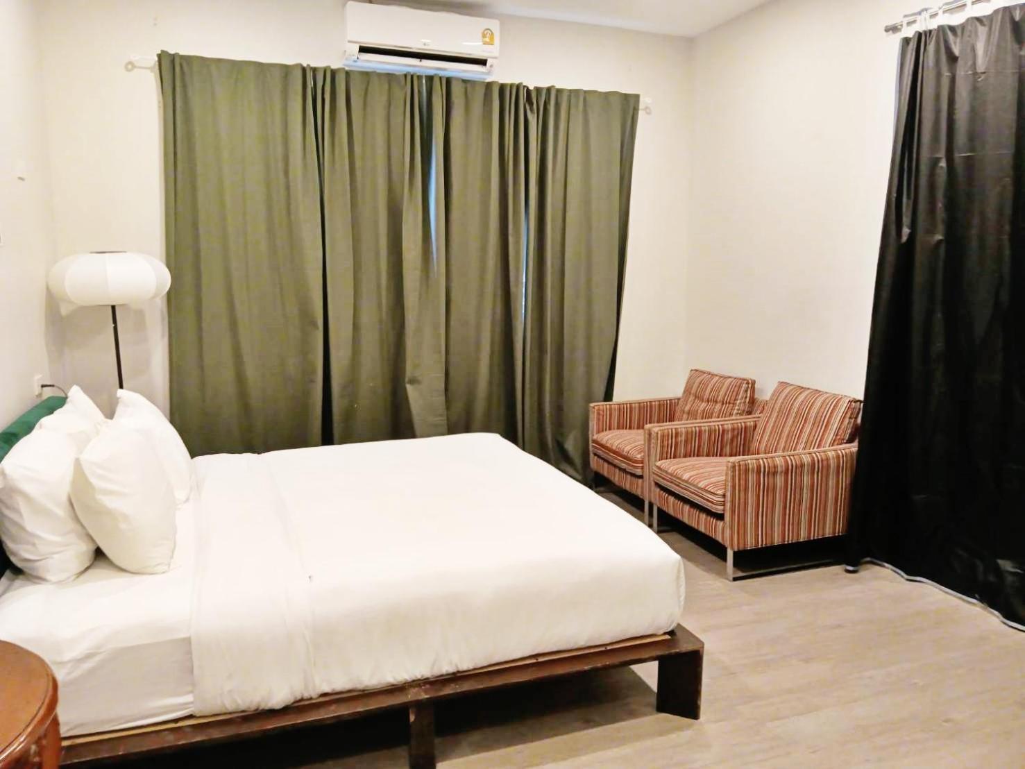 Hidden Dragon Yaowarat Road X Appartement Bangkok Buitenkant foto