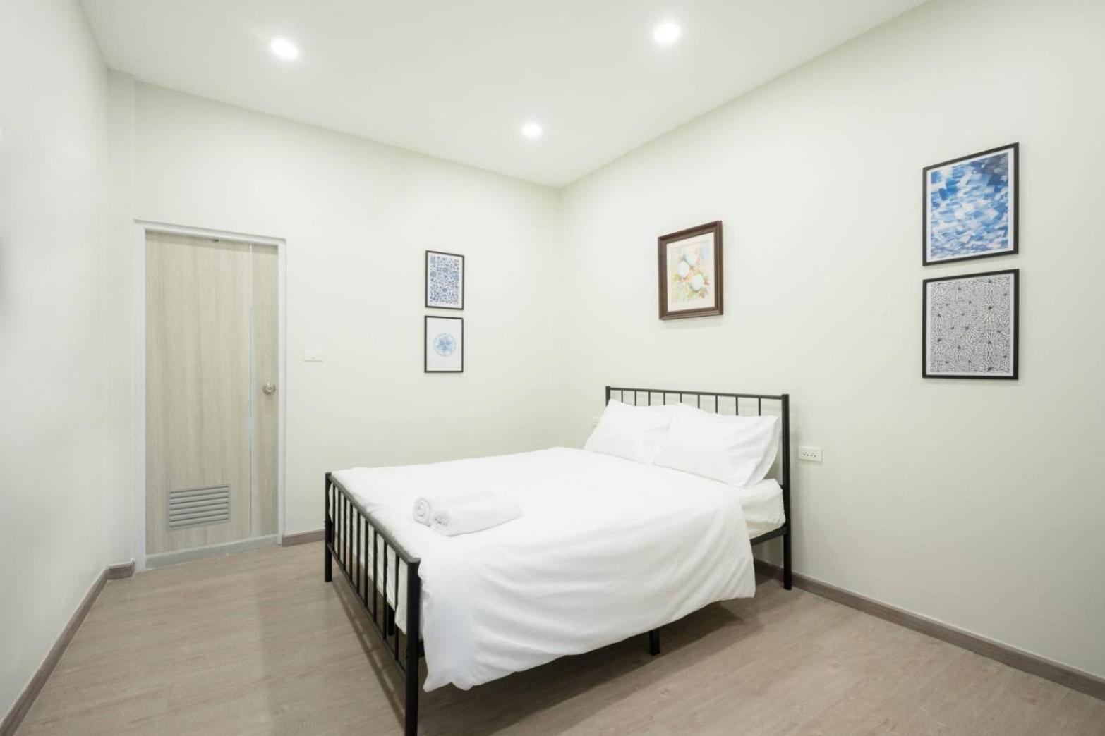 Hidden Dragon Yaowarat Road X Appartement Bangkok Buitenkant foto